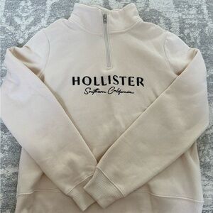 Hollister Cream Fleece Pullover
